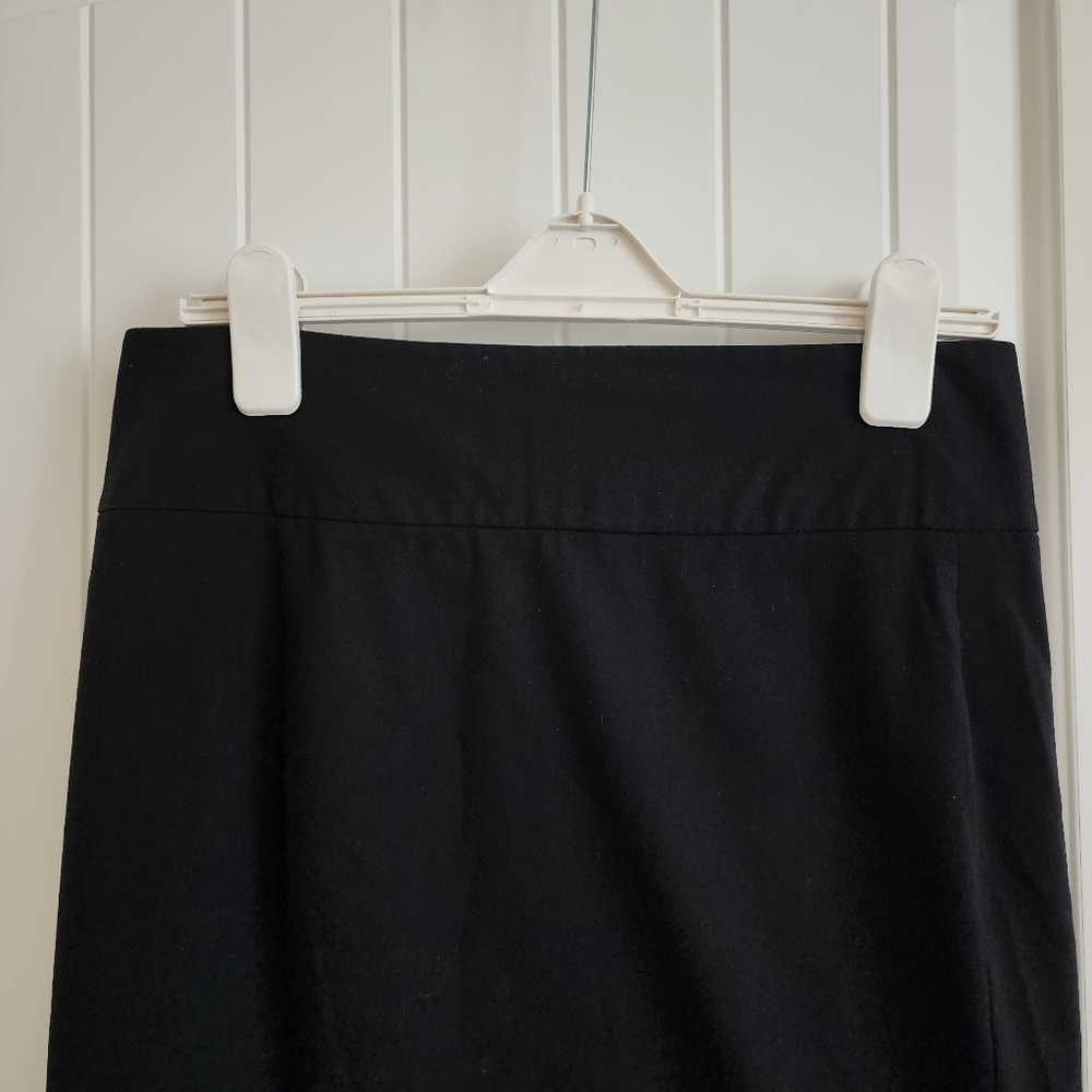 Zara Black Basic Skirt Size 0 - image 3